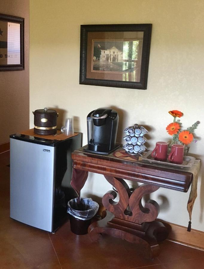 Casa Del Rio Bed And Breakfast Bastrop Ngoại thất bức ảnh