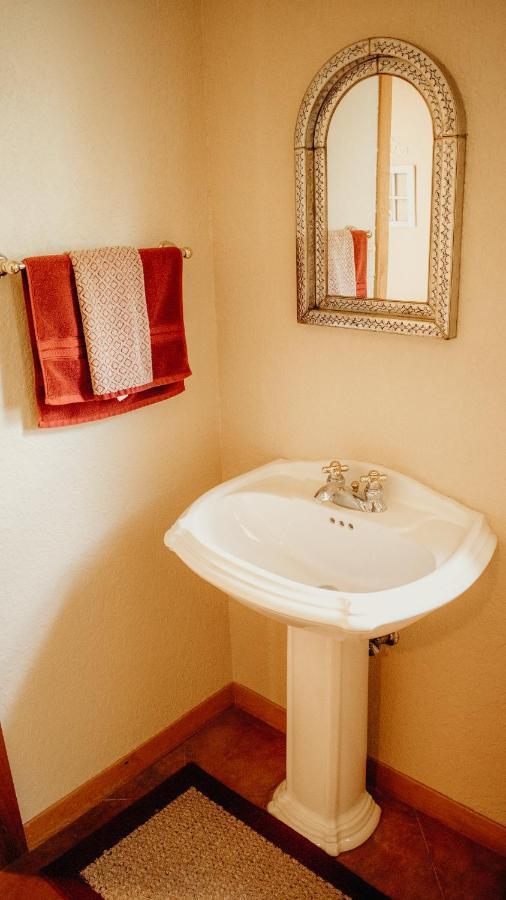 Casa Del Rio Bed And Breakfast Bastrop Ngoại thất bức ảnh